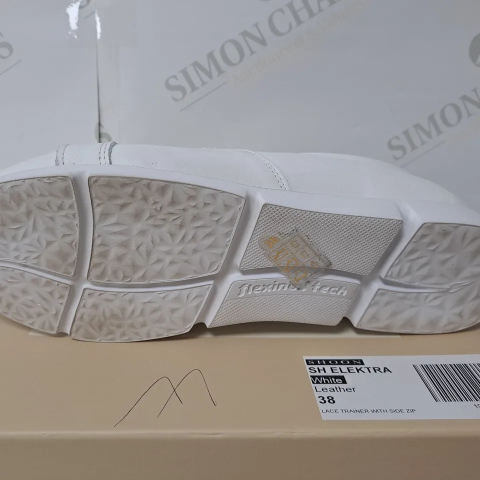 BOXED SHOON WHITE LEATHER ZIPPED TRAINERS SIZE 5