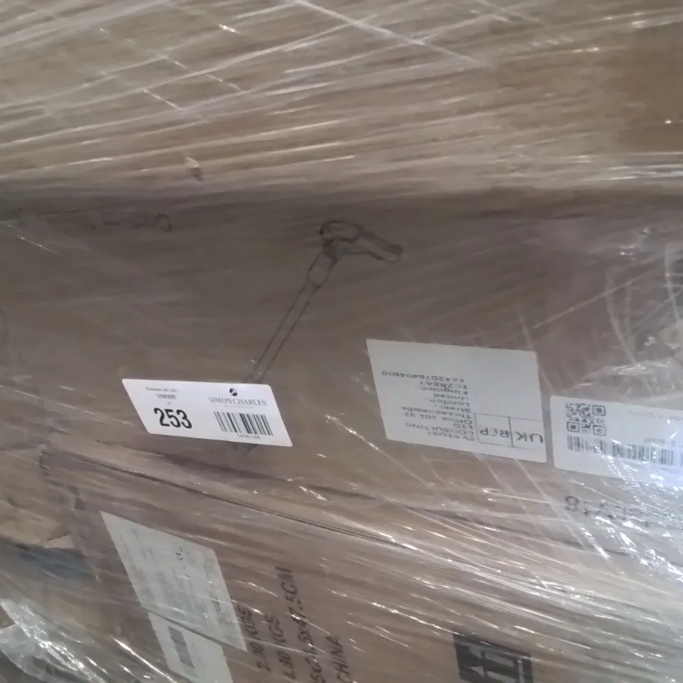 PALLET CONTAINING VARIOUS ASSORTED BOXED ITEMS TO INCLUDE: RC TOY CAR, COMPUTER DESK, CORDLESS VACUUM, SOFA BED PARTS AND LOTS MORE UNMARKED BOXED ITEMS 