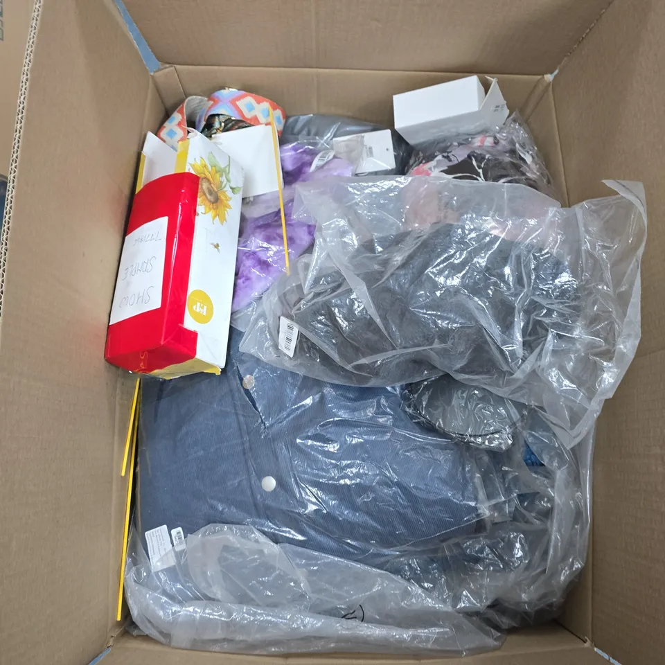 BOX OF APPROXIMATELY 20 ASSORTED ITEMS TO INCLUDE: REED DIFFUSER AND DOORNADO