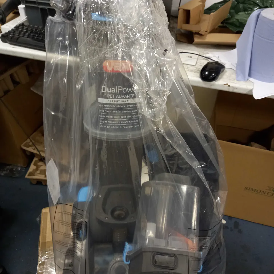 VAX DUAL POWER PET ADVANCE CARPET CLEANER