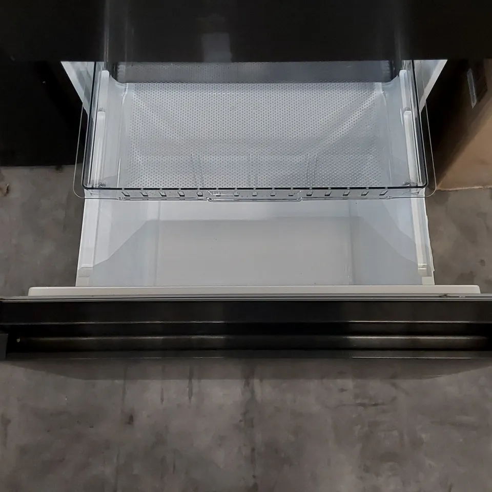 HISENSE PUREFLAT RF632N4WFE FRIDGE FREEZER - BLACK