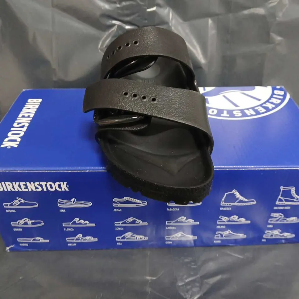 BOXED PAIR OF BIRKENSTOCK ARIZONA BIG BUCKLE EVA SANDALS IN BLACK SIZE UK 4.5