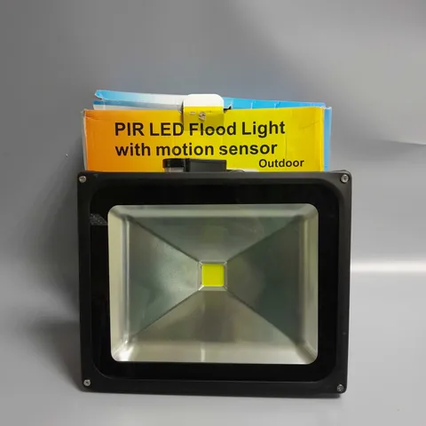 BOXED PIR LED FLOOD LIGHT 50-WATT