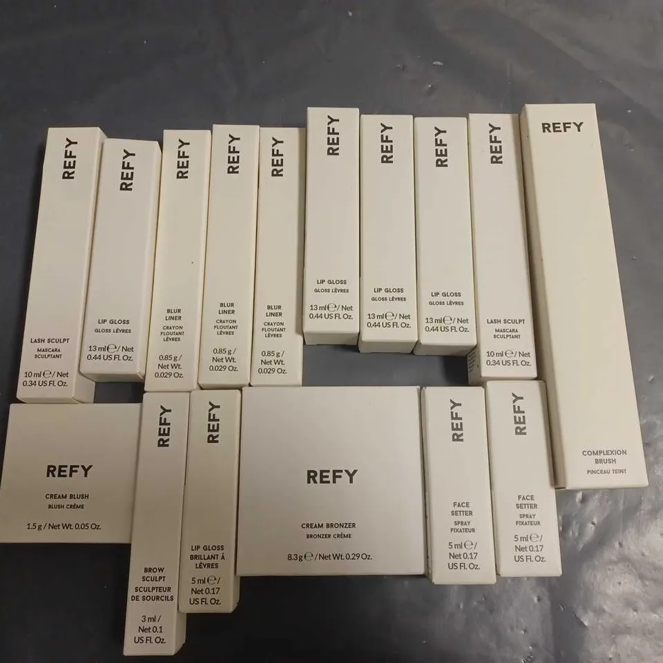 LOT OF 16 ASSORTED REFY BEAUTY ITEMS TO INCLUDE CRÈME BRONZER, BLUE LINER AND LASH SCULPT