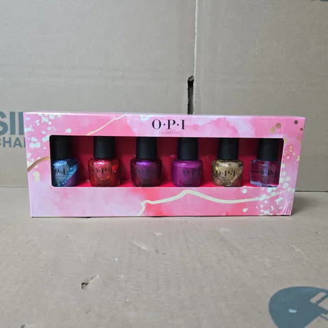 O.P.I LOS ANGELES 6 ITEM NAIL SET BOXED