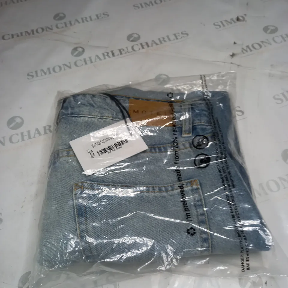 MOTEL LIGHT BLUE DENIM JEANS SIZE28/32
