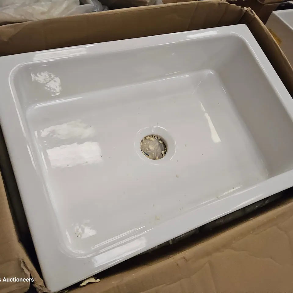 BOXED SHAWS CLASSIC 760 INSET WHITE CERAMIC SINK SCIN760WH