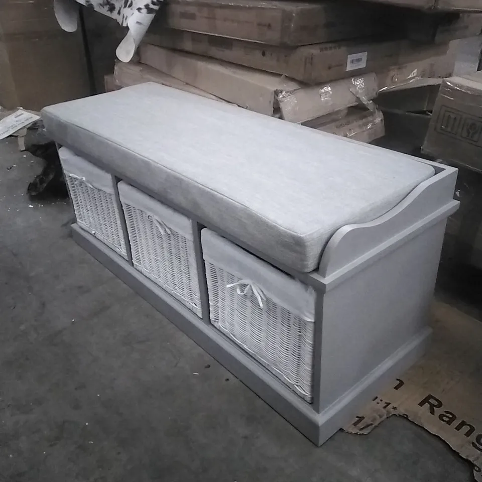 BASTOGNE 3-DRAWER SHOE STORAGE BENCH, PADDED TOP SEAT AND LINEN-LOOK FABRIC BASKETS - GREY/WHITE