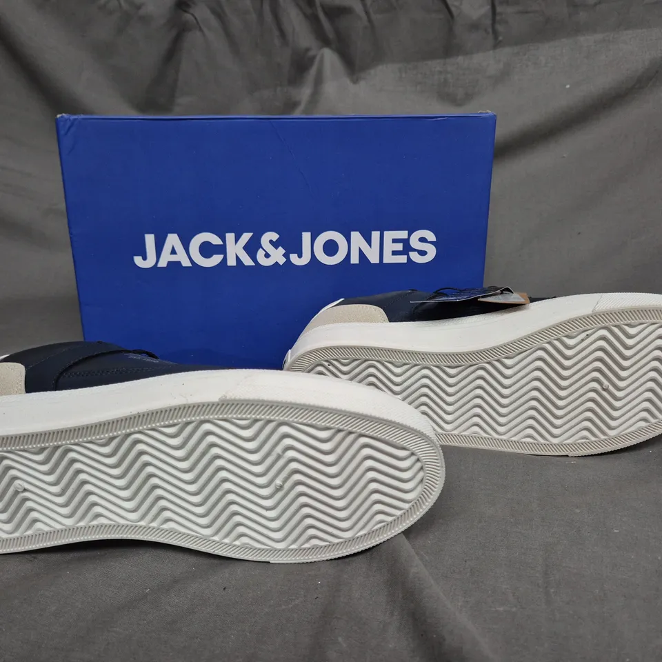 BOXED PAIR OF JACK & JONES BARTON COMBO SNEAKER NAVY BLAZER UK 8 