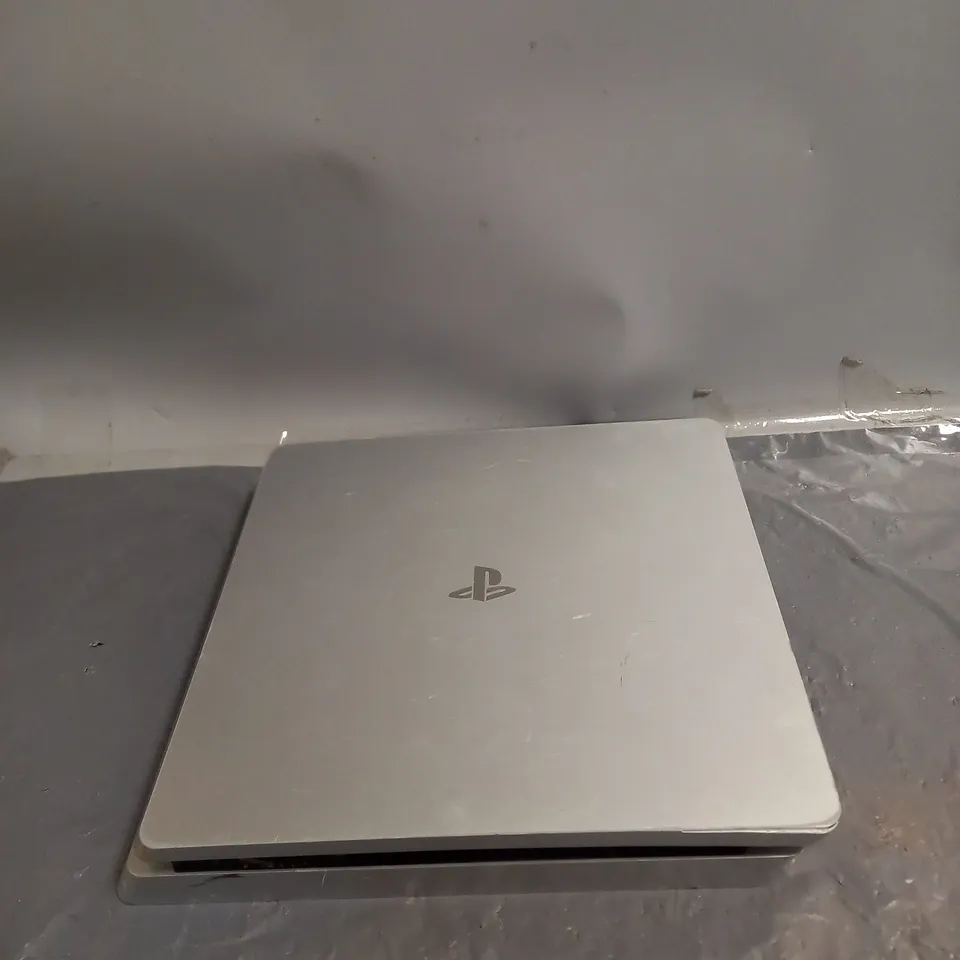 PLAYSTATION 4 GAMES CONSOLE 
