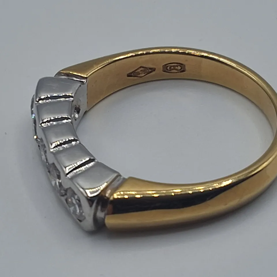 18CT GOLD FIVE STONE HALF ETERNITY RING RUB OVER SET WITH NATURAL DIAMONDS 