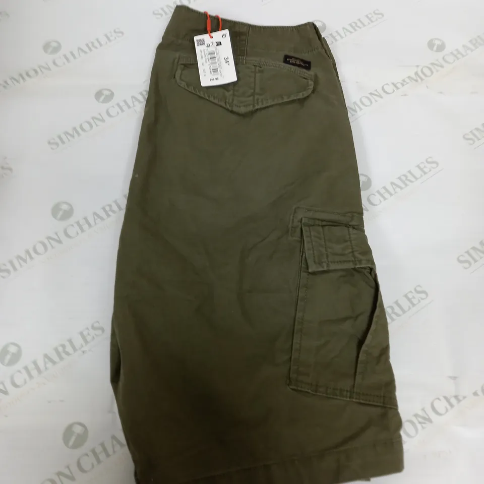 SUPERDRY CARGO SHORTS SIZE W34