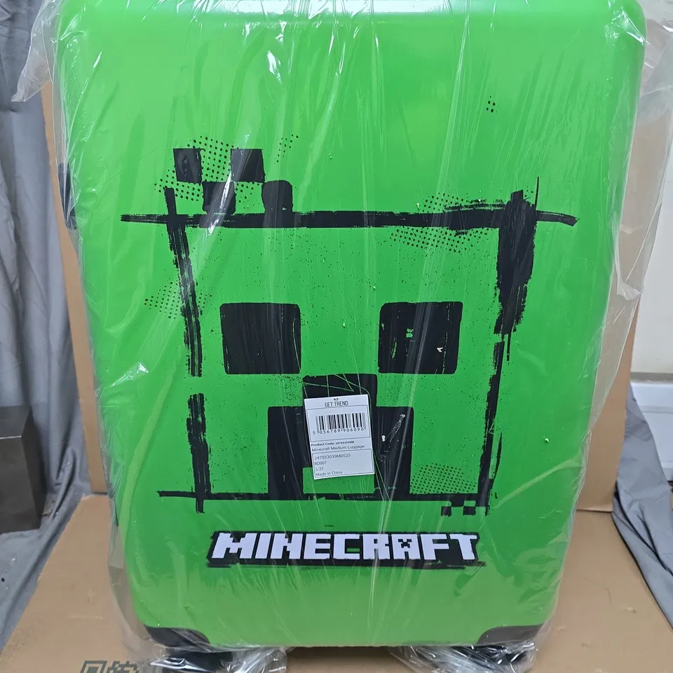 GET TREND MINECRAFT MEDIUM LUGGAGE CASE 