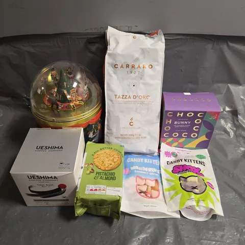 APPROXIMATELY 8 ASSORTED FOOD & DRINK ITEMS TO INCLUDE - UESHIMA TOKYO ROAST COFFEE BAGS - CHOCOCO BUNNY - CANDY KITTENS WANDERLUST - ETC