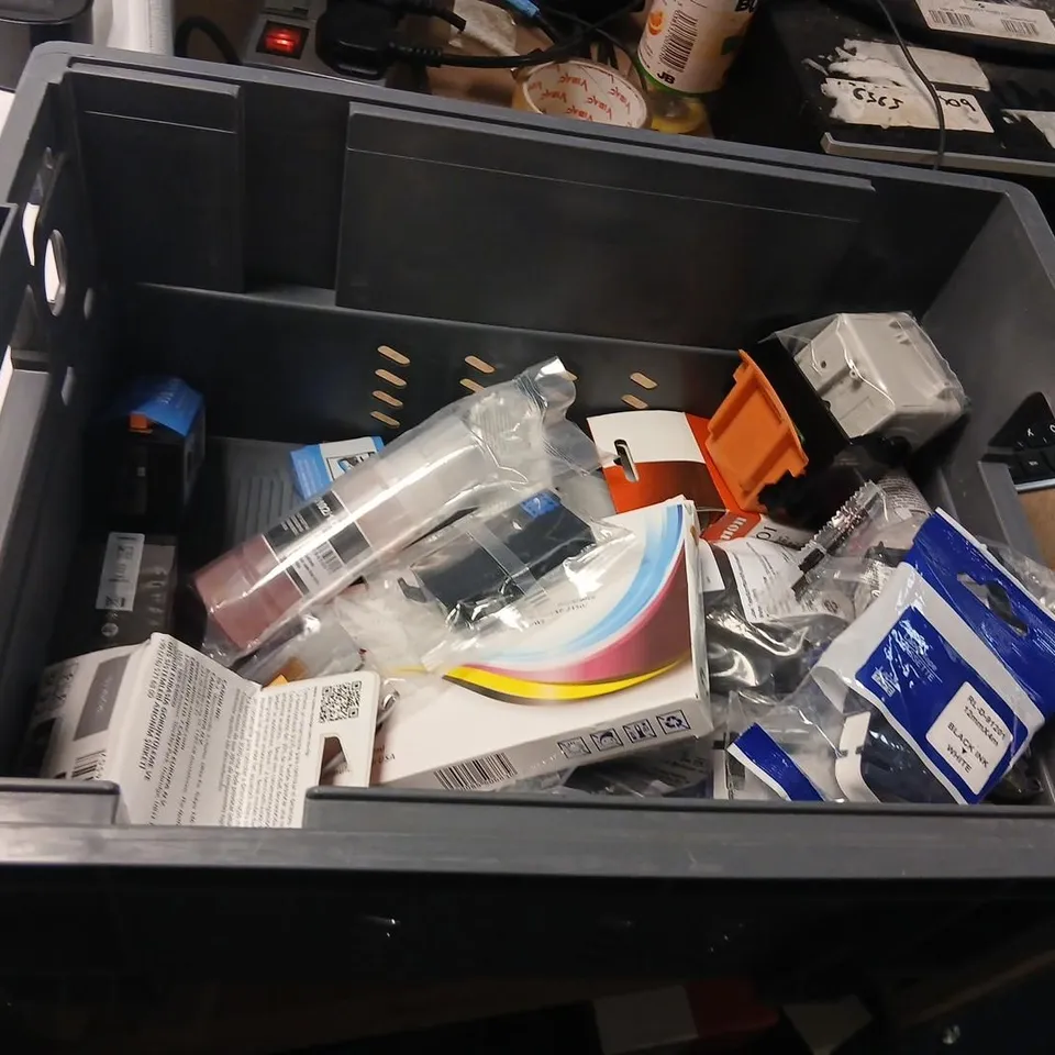 LARGE QUANTITY OF ASSORTED INK CARTRIDGES AND TONER
