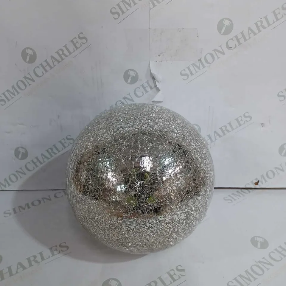 MR CHRISTMAS 8" GLASS CRACKLE SPHERE WITH ROTATING LIGHT