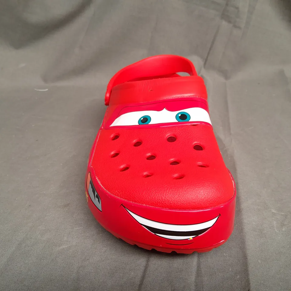 CROCS LIGHTNING MCQEEN CLASSIC CROCS - MENS 9