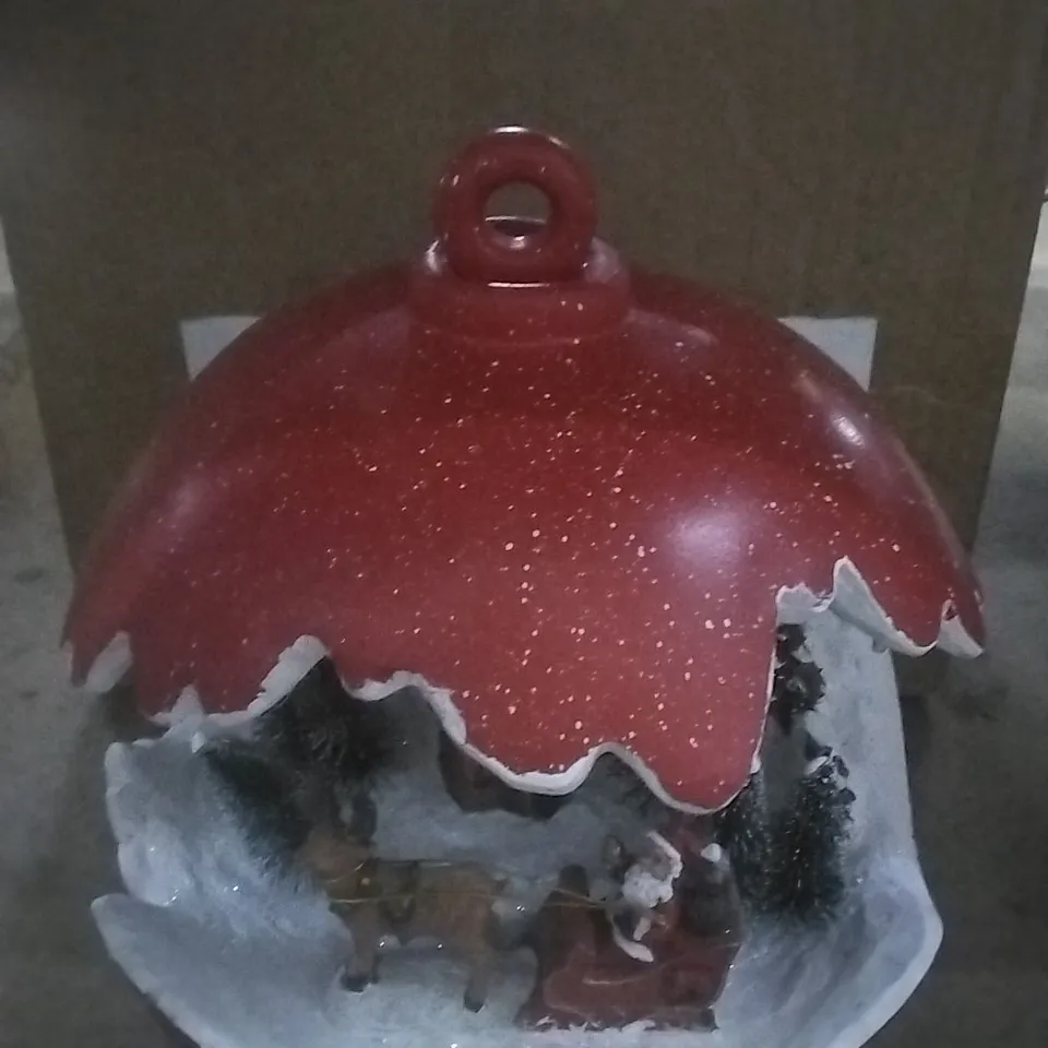 BOXED CHRISTMAS WONDERLAND BAUBLE