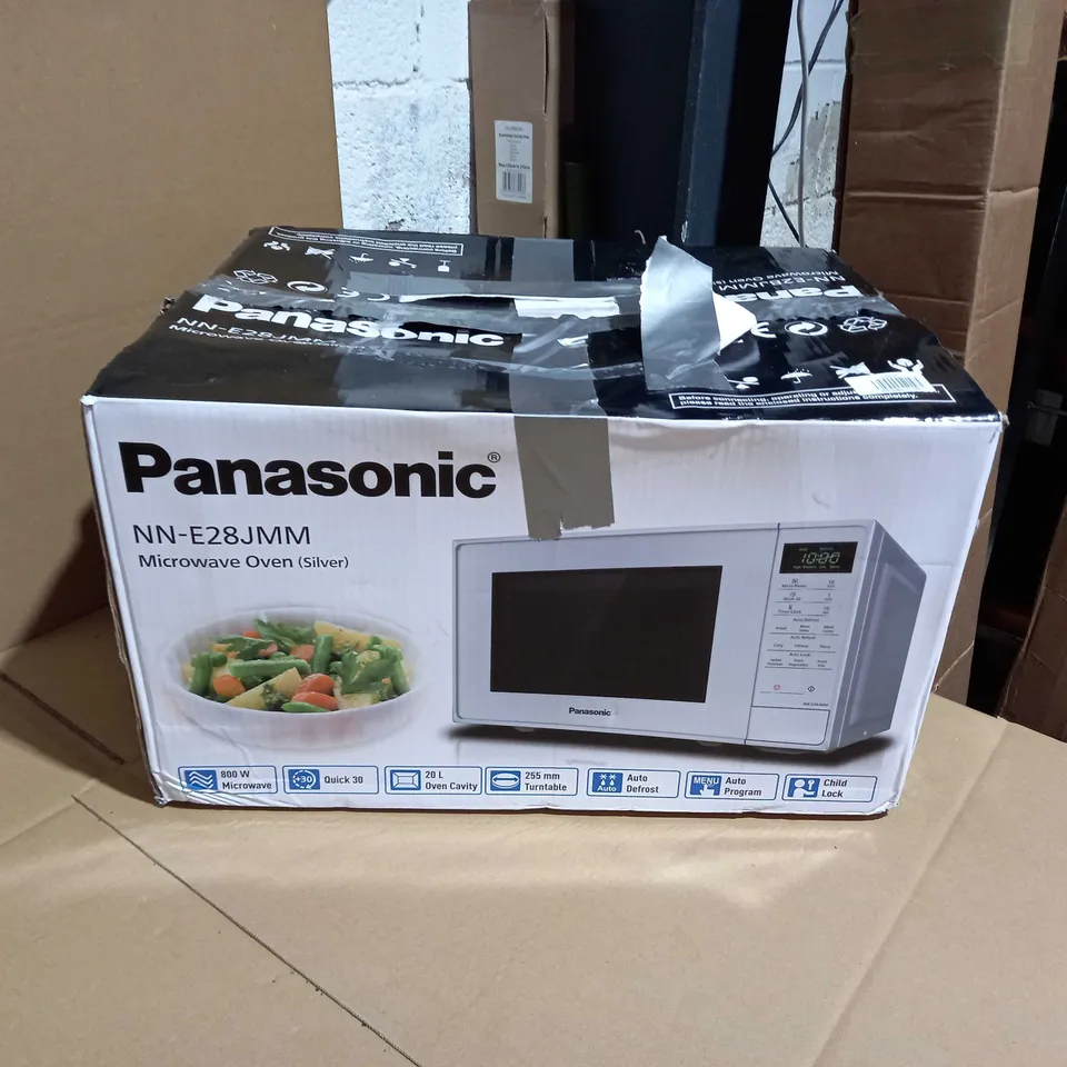 BOXED PANASONIC SILVER MICROWAVE OVEN