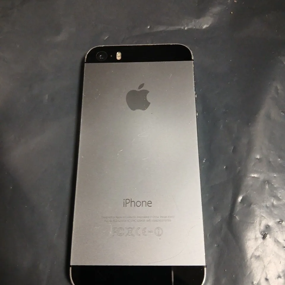 APPLE IPHONE 5S - MODEL A1457