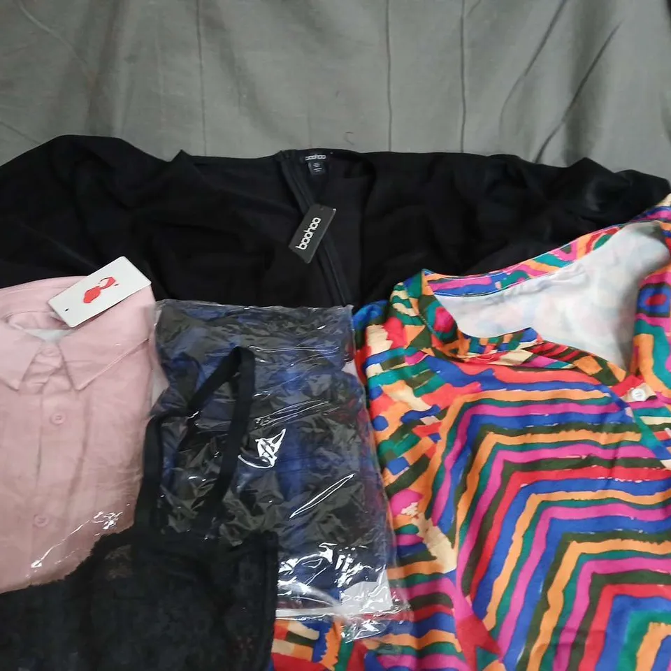 LARGE BOX OF ASSORTED CLOTHING ITEMS IN VARIOUS SIZES, STYLES AND COLOUR  TO INCLUDE DRESS, BRA, TOP, ETC