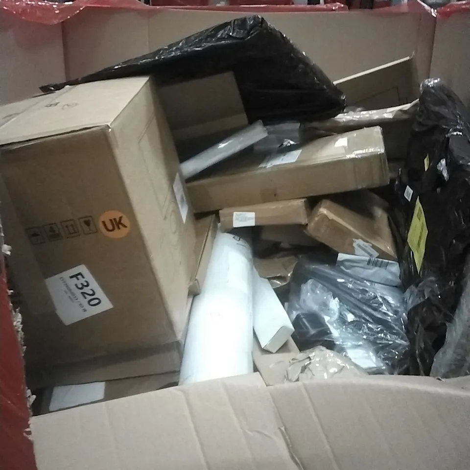 PALLET OF ASSORTED ITEMS INCLUDING; TURNTABLE