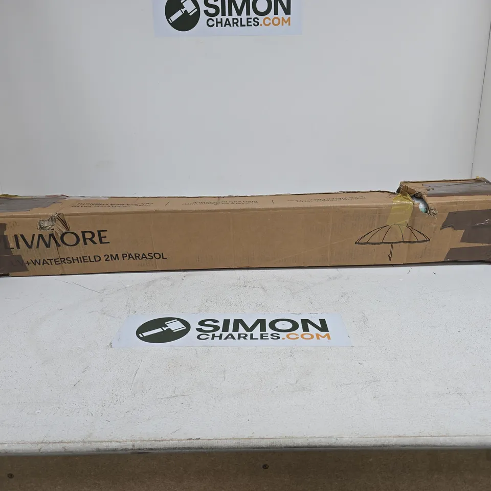 LIVMORE UV + WATERSHIELD 2M PARASOL GREEN/WHITE BOXED