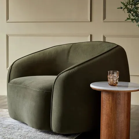 BOXED DANETTI ZOEY OLIVE GREEN VELVET ARMCHAIR (1 BOX)