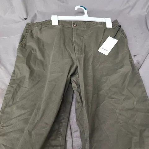 GOODFELLOW & CO OLIVE GREEN MEN'S CHINOS – SIZE L