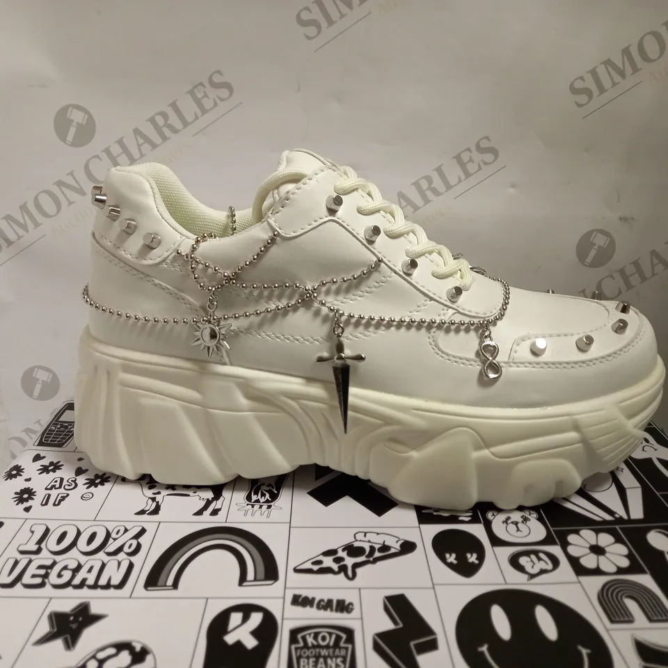 KOI VEGAN JINX WHITE MYSTIC CHARM TRAINERS - SIZE 7