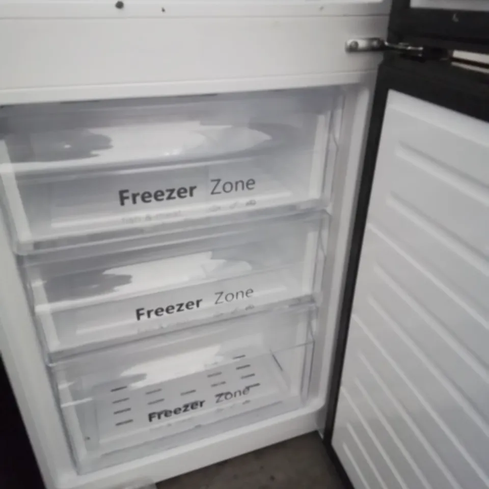 RUSSELL HOBBS FRIDGE FREEZER FREESTANDING FROST FREE WITH REVERSIBLE DOOR, ADJUSTABLE THERMOSTAT & FEET, 70/30 279L, 180CM HIGH, LED LIGHT, 2 YEAR GUARANTEE BLACK RH180FFFF551E1B [ENERGY CLASS E]