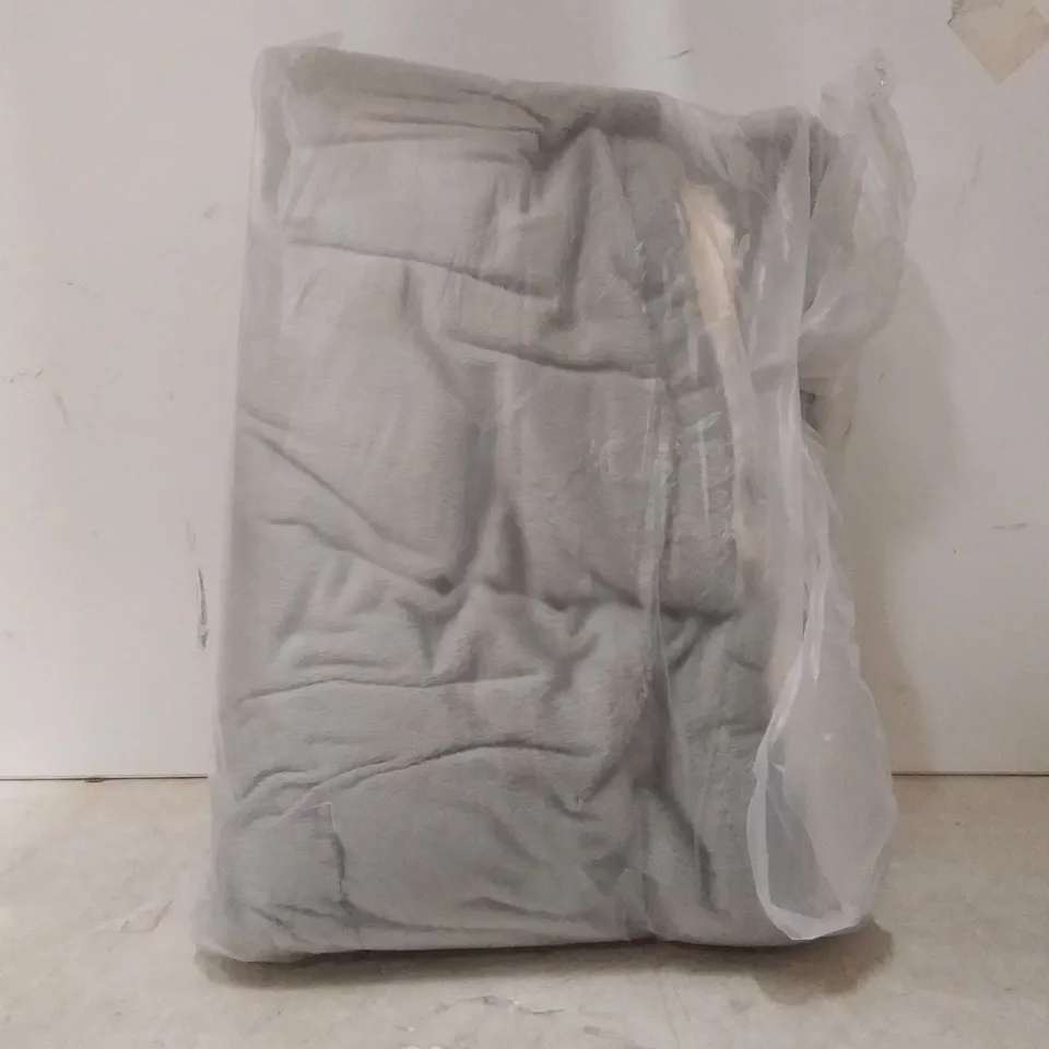BOXED SUPER POLAR FLEECE HEATED BLANKET ( GREY )