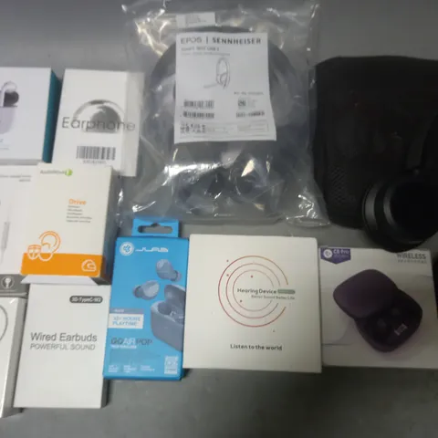 LOT OF APPROXIMATELY 20 ASSORTED TECH ITEMS TO INCLUDE WIRELESS TWS EARBUDS, SENNHEISER AND PHILIPSD EARPHONES