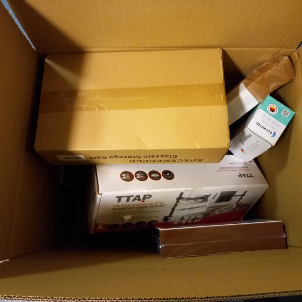 BOX OF APPROXIMATELY 10 ASSORTED HOUSEHOLD ITEMS TO INCLUDE STORAGE CART, MONITOR DESK MOUNT, GREETINGS CARDS, ETC