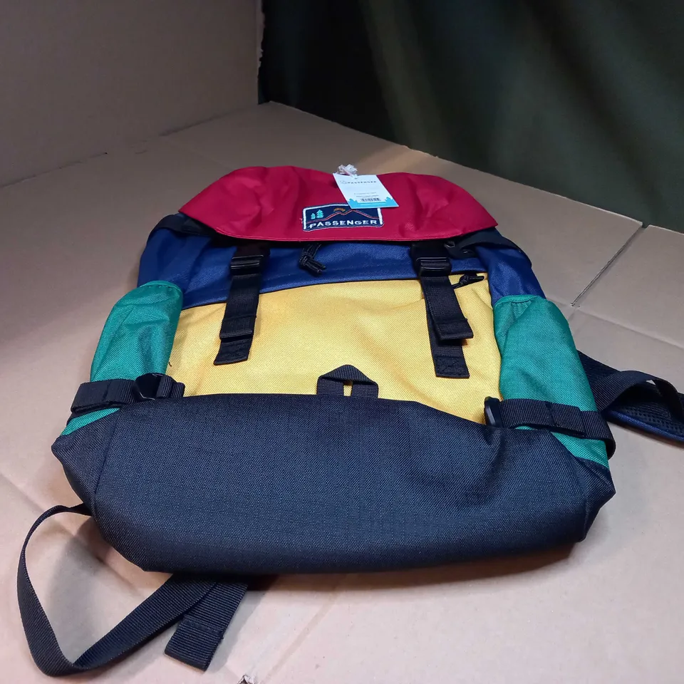 PASSENGER BLOCK COLOUR BOONDOCKER 26L BACKPACK