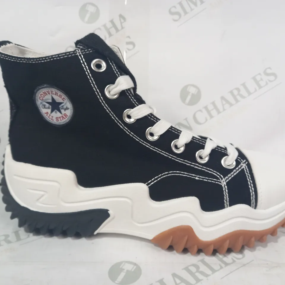 BOXED PAIR OF CONVERSE SHOES IN BLACK EU SIZE 40
