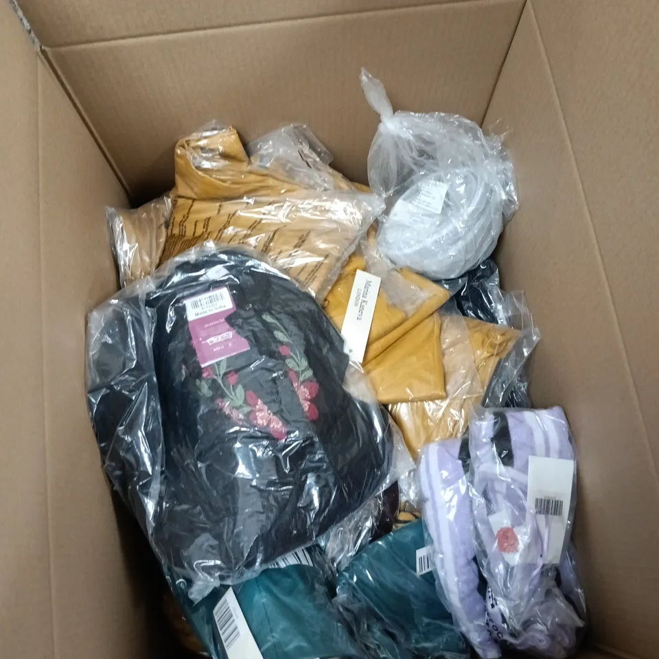 BOX OF APPROXIMATELY 30 ASSORTED ITEMS TO INCLUDE & MAISI CLOTHING, MARINA KANEVA LONDON CLOTHING ETC 