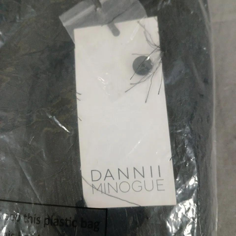 DANNI MINOGUE BLACK GARMENT SIZE 6. BAGGED