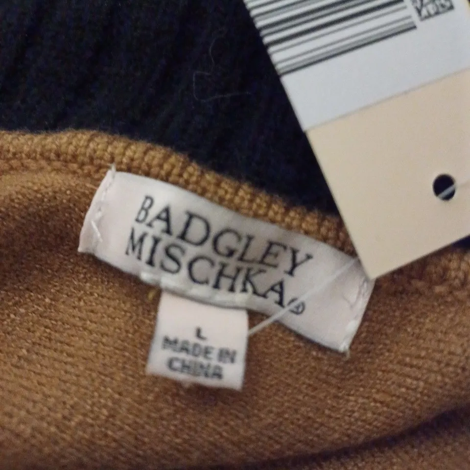 BADGLEY MISCHKA COLOUR BLOCKED KNITTED PONCHO WITH POCKET