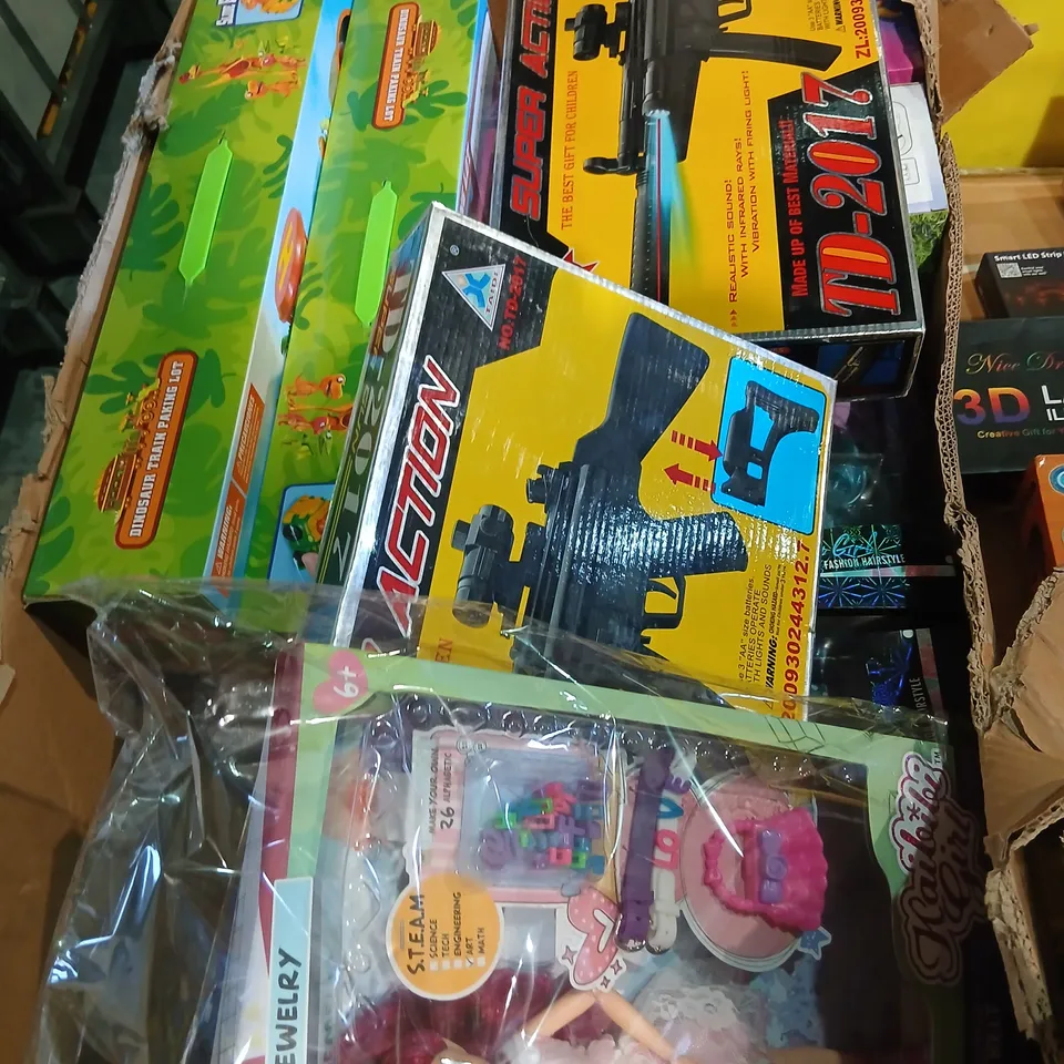 PALLET OF ASSORTED PRODUCTS TO INCLUDE; 3D LAMP ILLUSION, TANGLED DOLL, RUSTY RIVETS TOY AND BIKE/SCOOTER PARTS