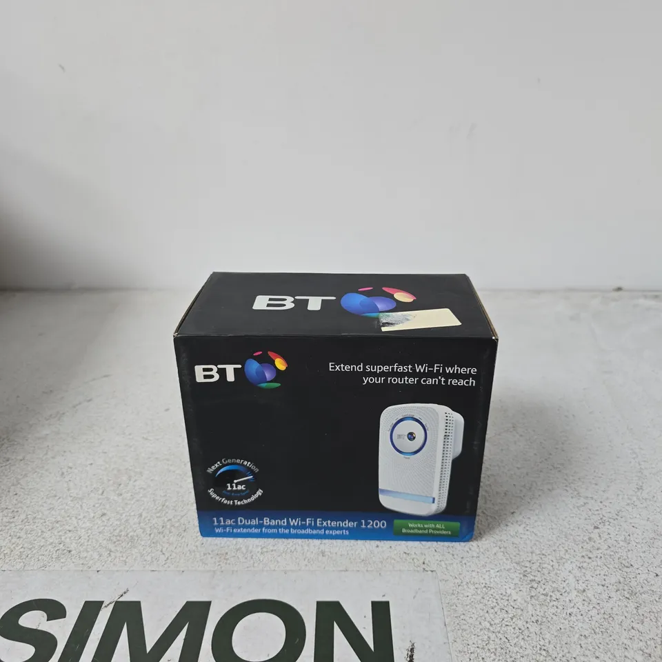 BT 11AC DUAL-BAND WI‑FI EXTENDER 1200