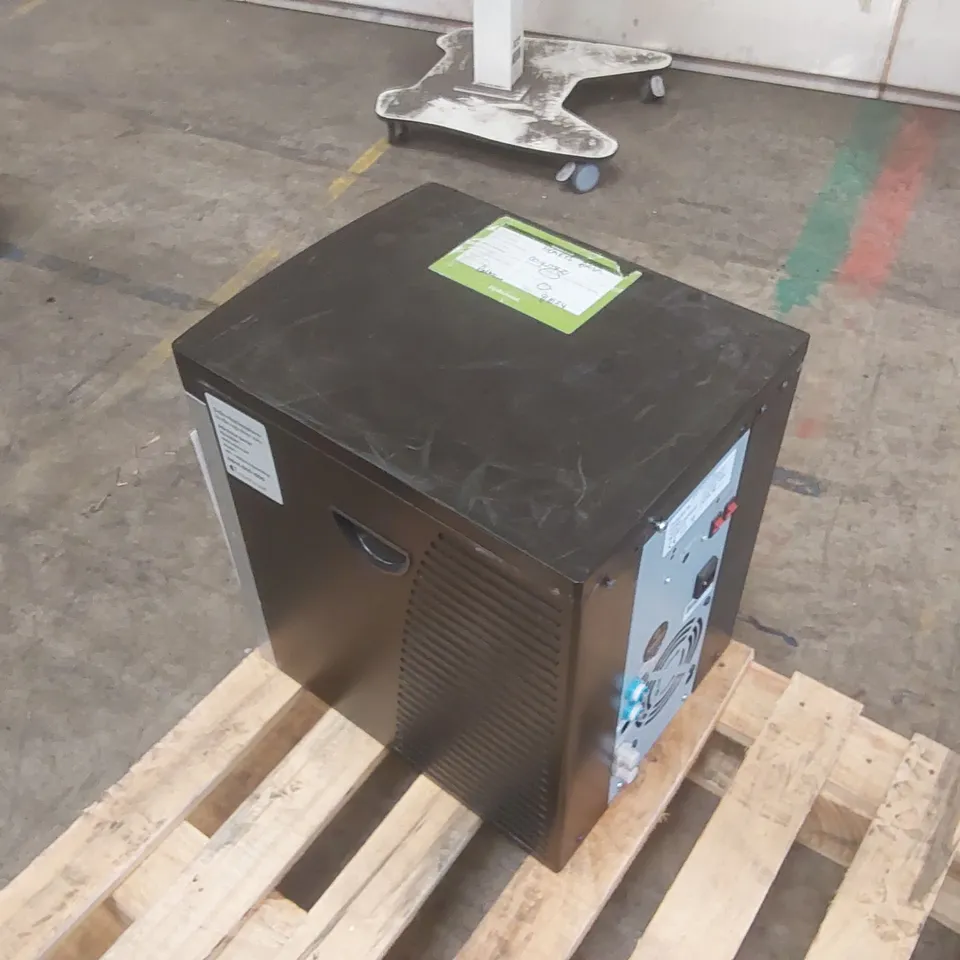 W2 COUNTERTOP CHILLED & SPARKLING COMMERCIAL WATER DISPENSER