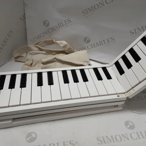 CARRY-ON FOLDING PIANO BY BLACKSTAR