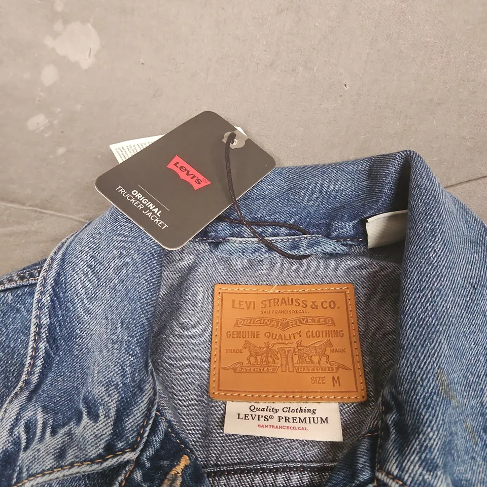 LEVI'S ORIGINAL TRUCKER JACKET – SIZE M (LEVI'S PREMIUM)