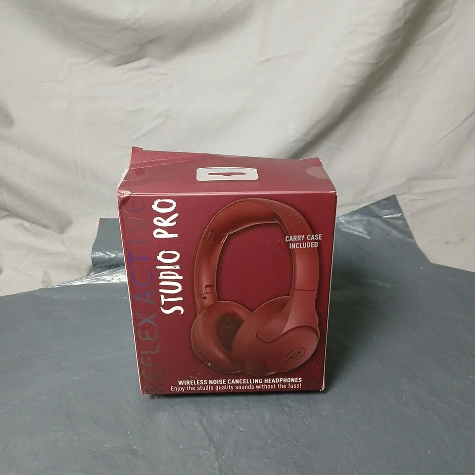 RELAX ACTIVE STUDIO PRO WIRELESS NOISE CANCELLING HEADPHONES WITH CARRY CASE, BOXED