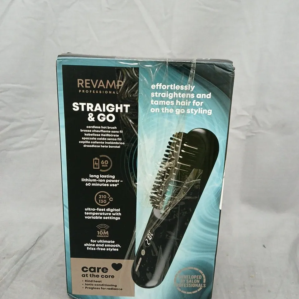 REVAMP STRAIGHT & GO IONIC CORDLESS HOT BRUSH