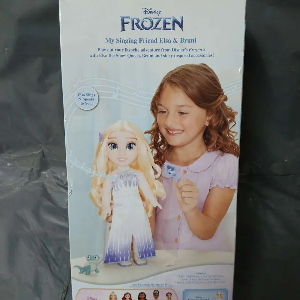 BOXED DISNEY FROZEN 2 ELSA THE SNOW QUEEN FEATURE DOLL