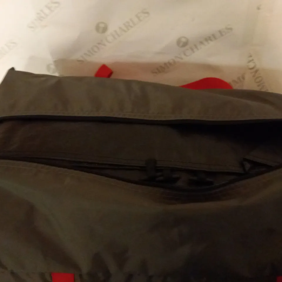 COLEMAN SPRUCE FALLS 4 BLACKOUT BEDROOM FAMILY TENT  RRP £299.99