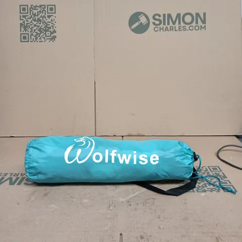 WOLFWISE CAMPING TENT IN TURQUOISE WITH CARRY BAG