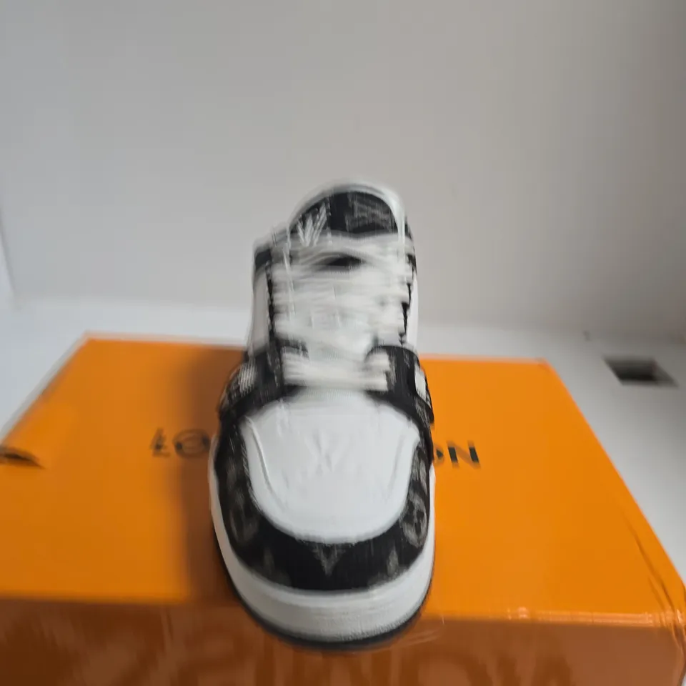 LOUIS VUITTON MONOGRAM CANVAS SNEAKERS – BLACK/WHITE - SIZE UNSPECIFIED